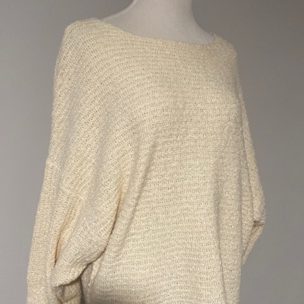 Express Ivory Sweater - Picture 3 of 5